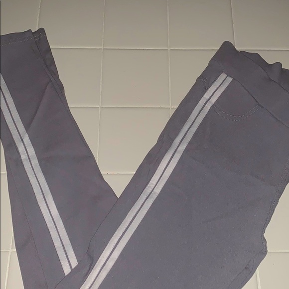 grey jeans - Picture 1 of 1